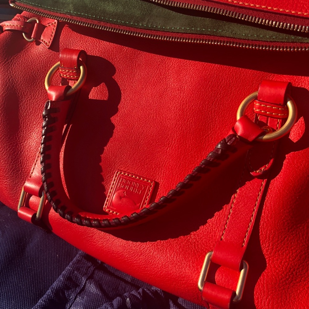 Dooney & Bourke medium Florentine